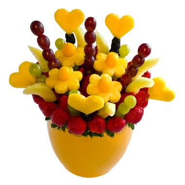 Egészséges, szép és emlékezetes - ilyen ajándék a gyümölcscsokor